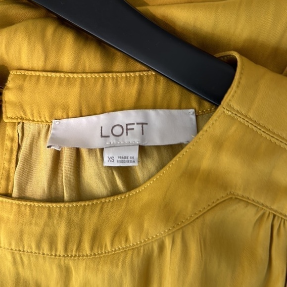 Loft Ruffled Long Sleeve Blouse Size XS - Picture 8 of 8